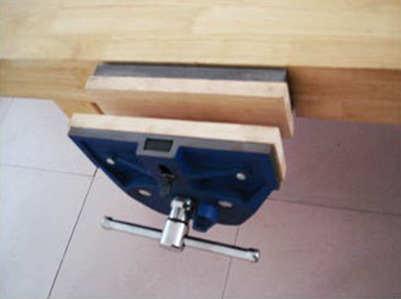 Quick-Release Woodworking Vise